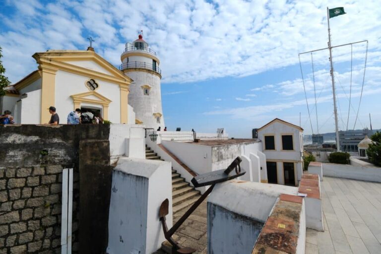 Macau Guia Hill